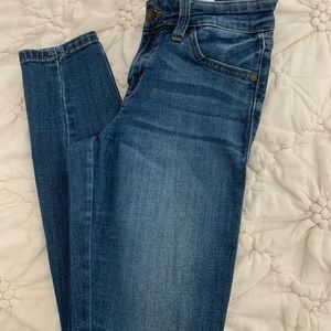 Eunina super skinny low rise ankle Jeans in size 3